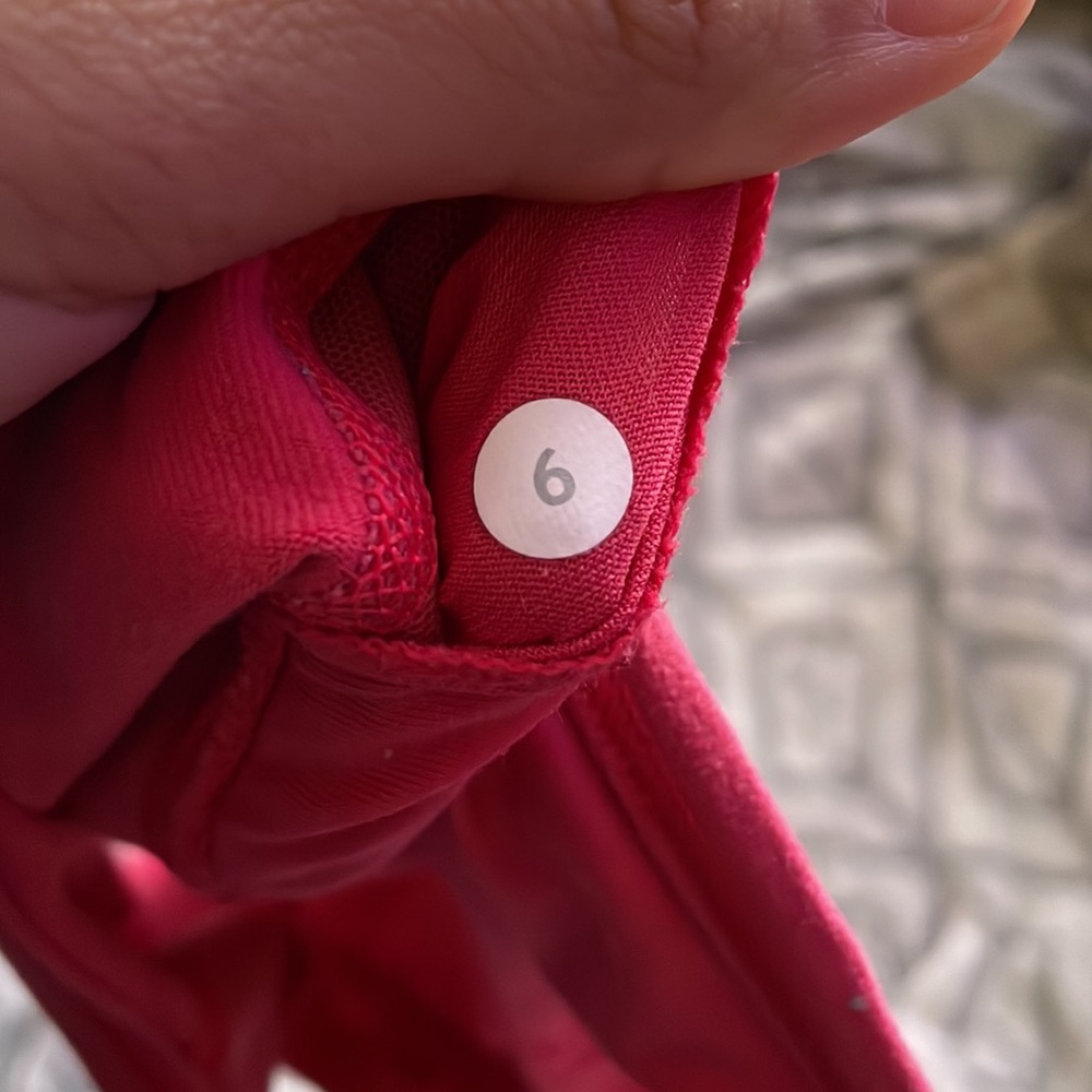 LULULEMON - Picture 3 of 3